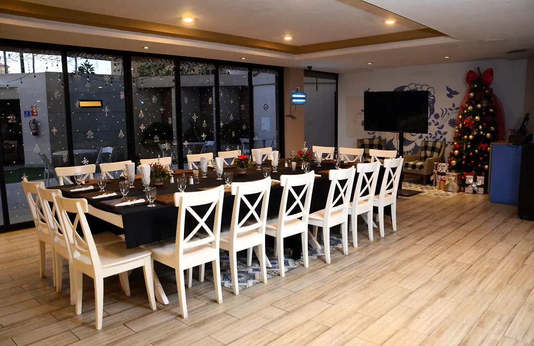 Hotel Corona Plaza-1