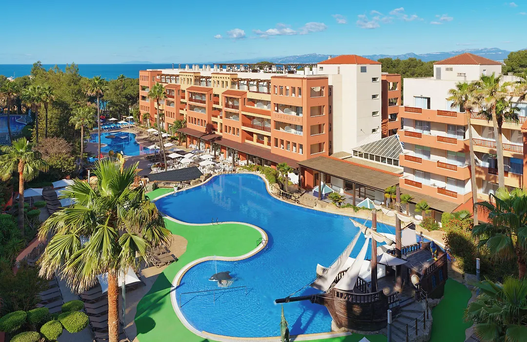 H10 Mediterranean Village-1