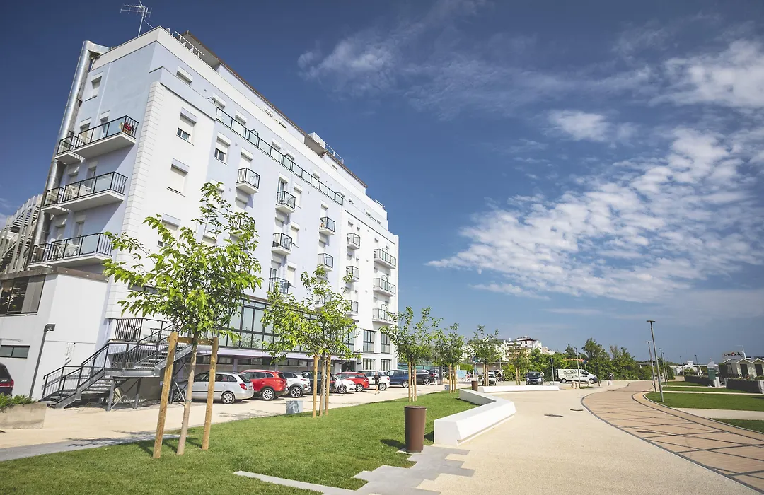 Hotel Baya - in centro, sul mare-1