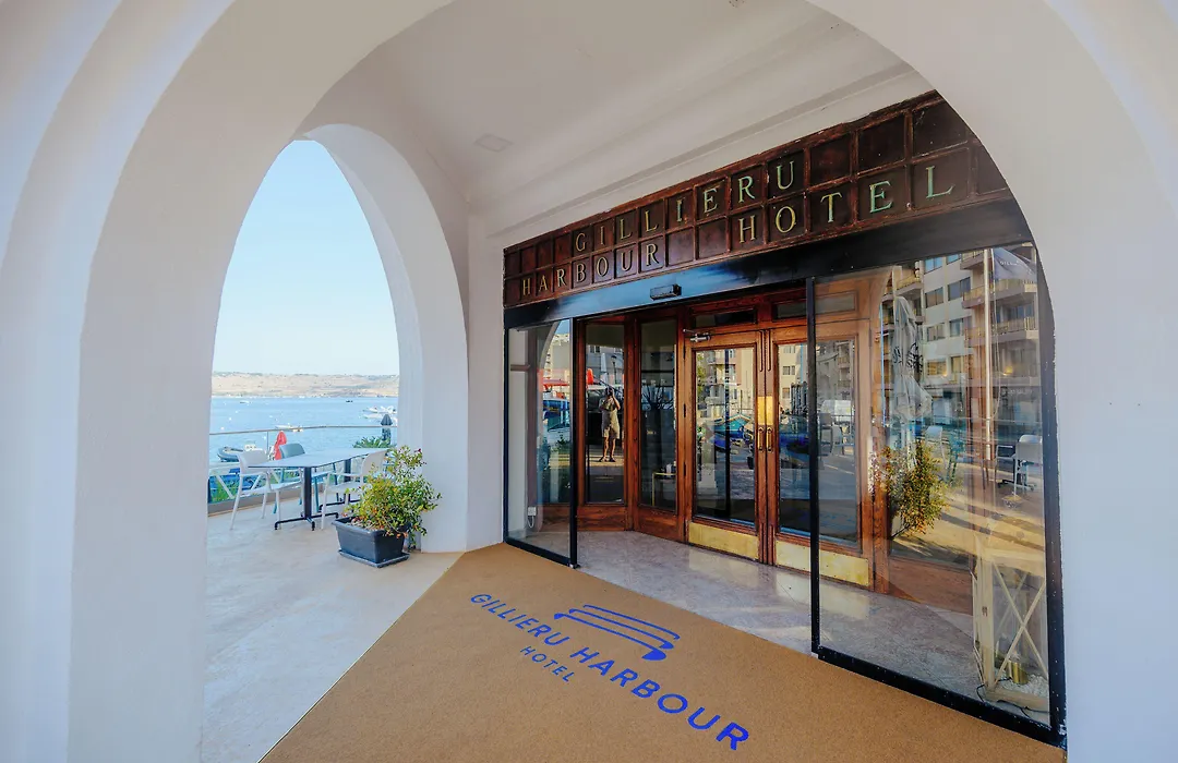 Gillieru Harbour Hotel-1