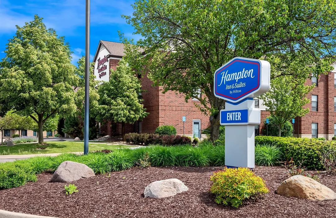 Hampton Inn & Suites East Lansing-1