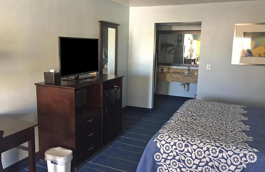 Americas Best Value Inn Bishop/Kingsville-1