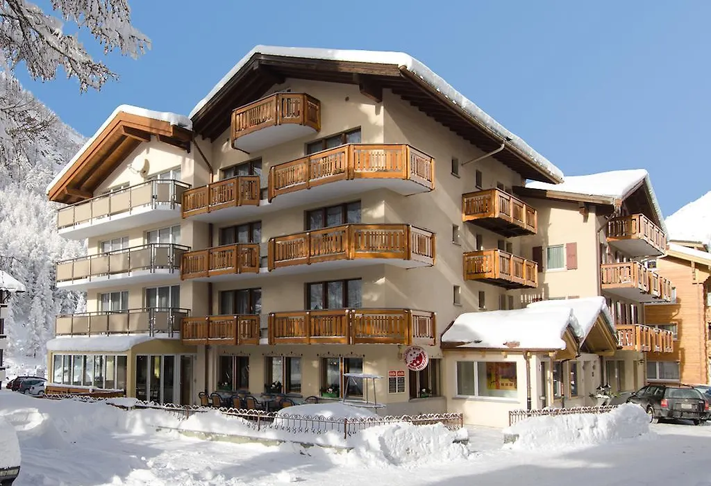 Hotel Monte-Moro-1