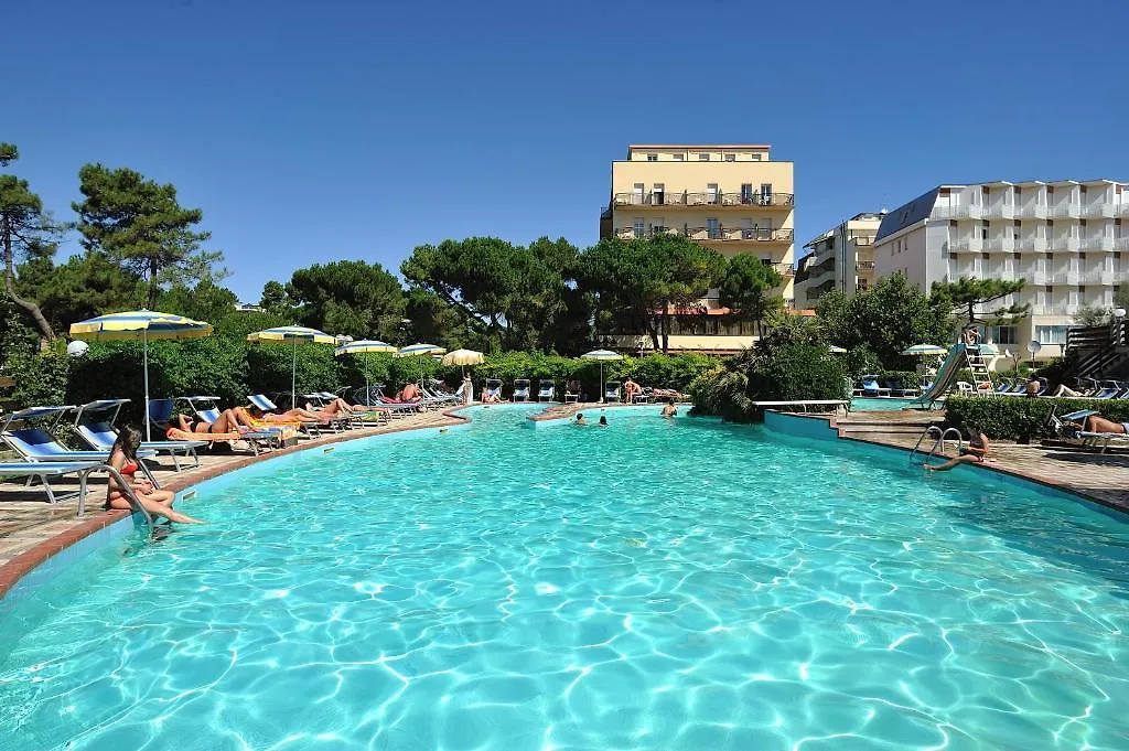 Hotel Ausonia-1
