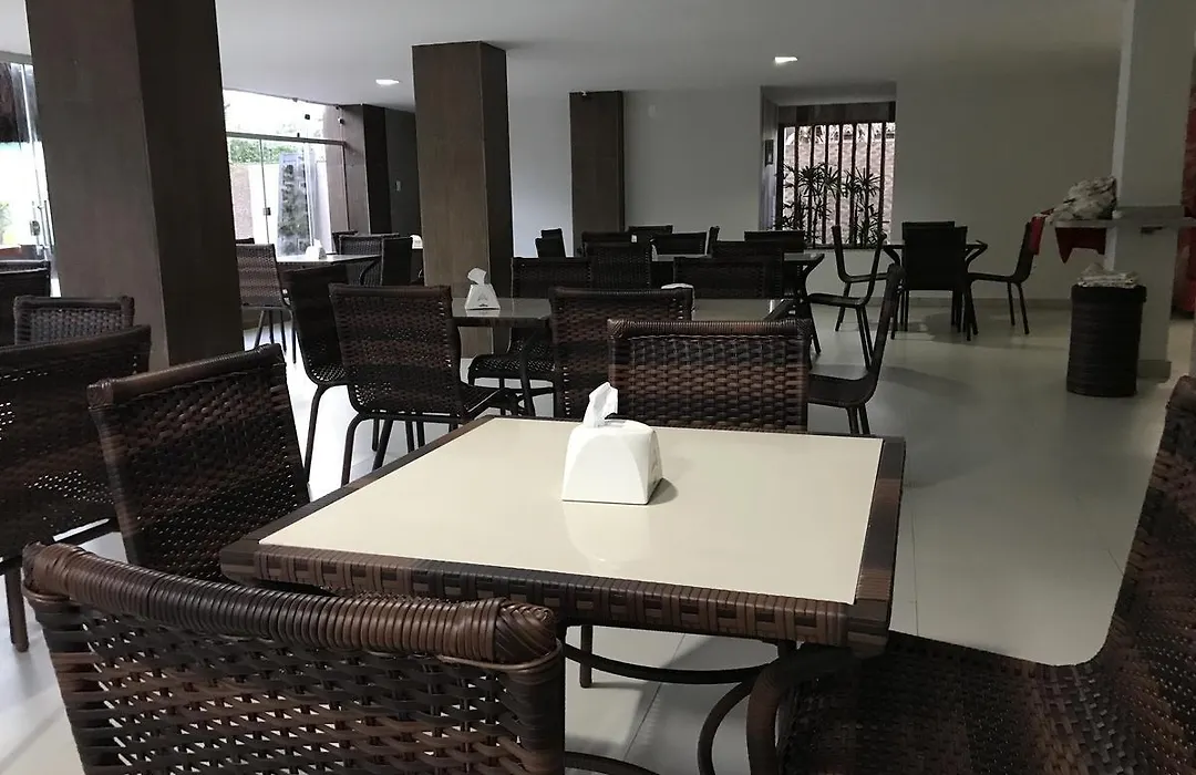 Hotel Amendoeiras-1