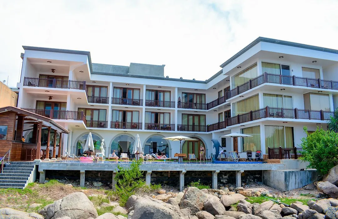 Watergate Luxury Beachfront Resort - Unawatuna-1