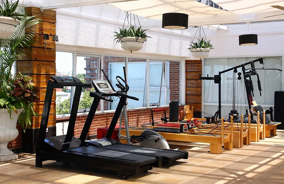 Ramada By Wyndham Buenos Aires-1