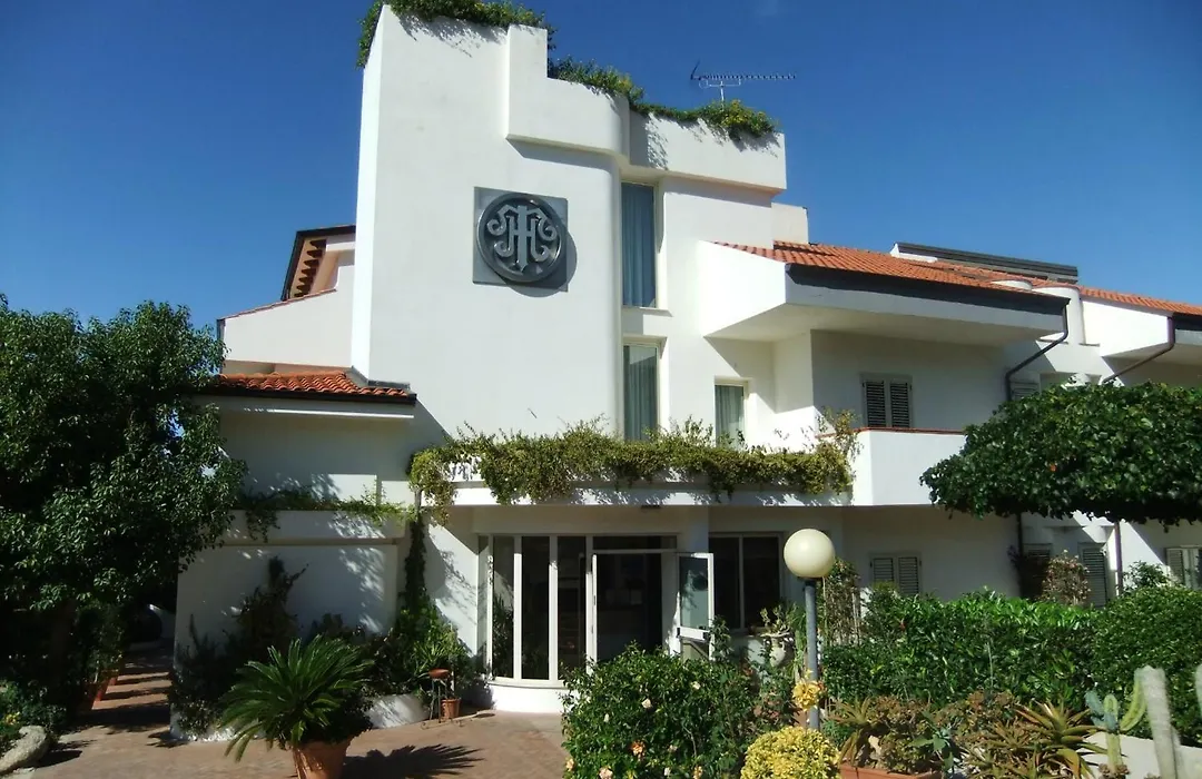 Hotel Tirreno-1