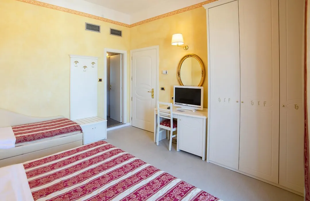 Hotel Executive La Fiorita-1