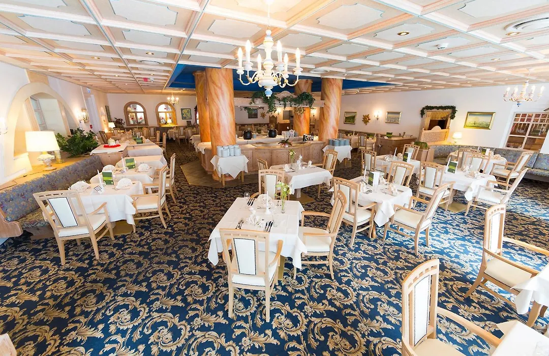 Hotel Alpenhof-1