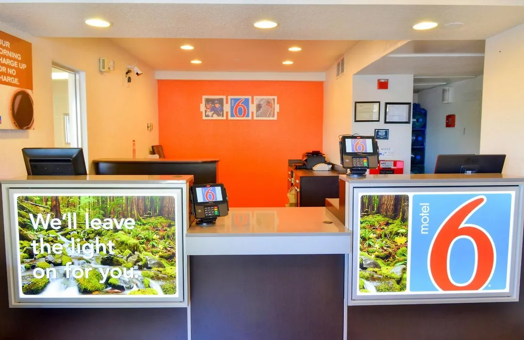 Motel 6 - Santa Nella, On I-5-1