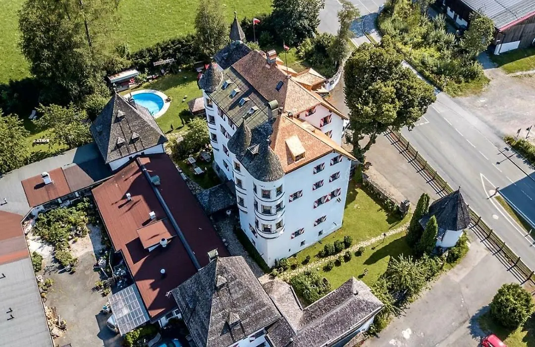 Schloss Münichau-1