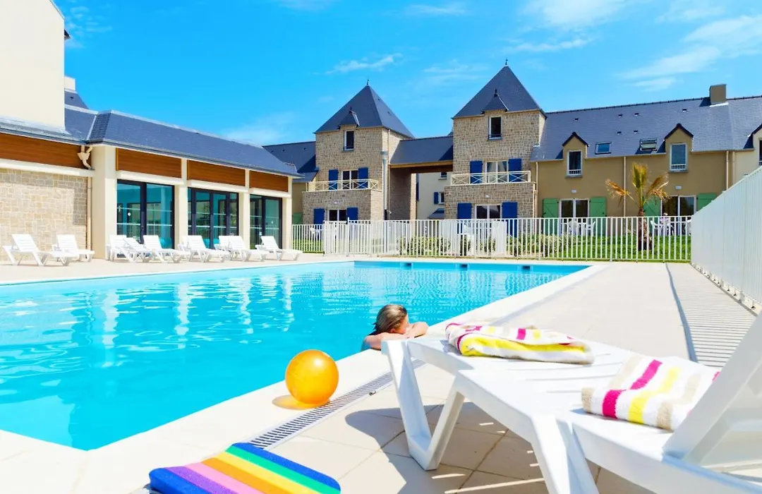 Résidence Néméa Le Domaine des Mauriers-1