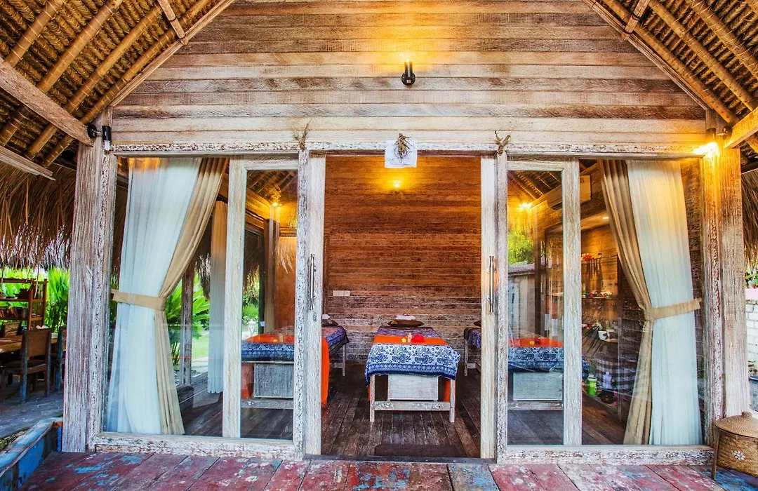 Ts Hut Lembongan-1