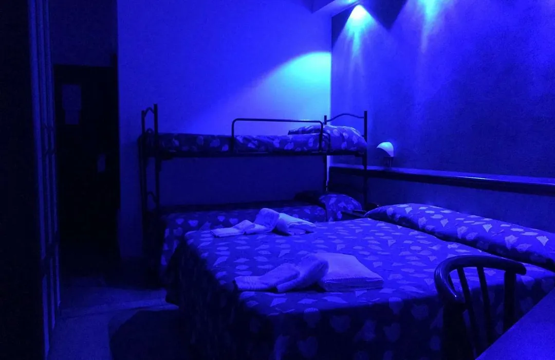 Hotel Montmartre-1