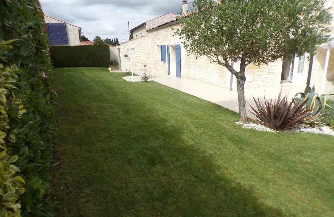 L'Oasis-1