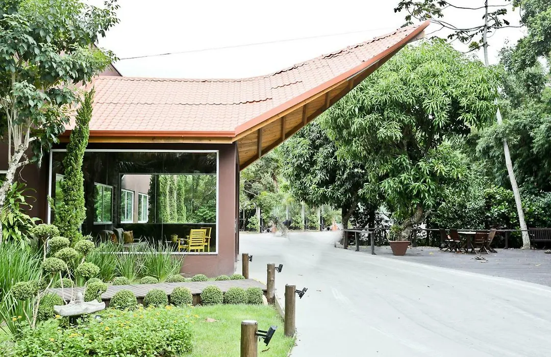 Estaleiro Guest House-1
