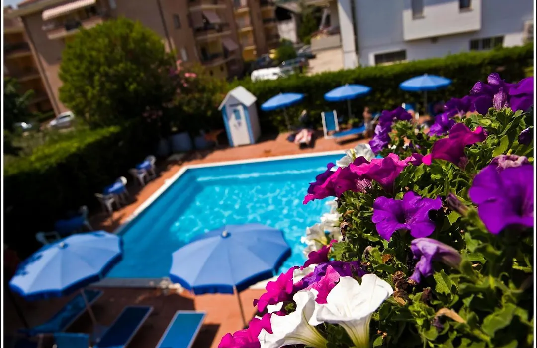 Hotel Leuco'-1