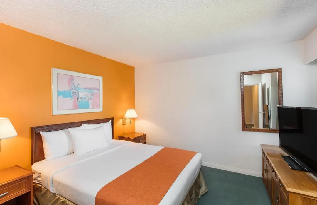 Howard Johnson Hotel By Wyndham Victoria-1