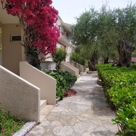 Hotel Mikros Paradisos-3