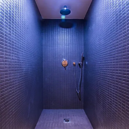 Parasol Luxury Hotel & Suites Adults Only-3