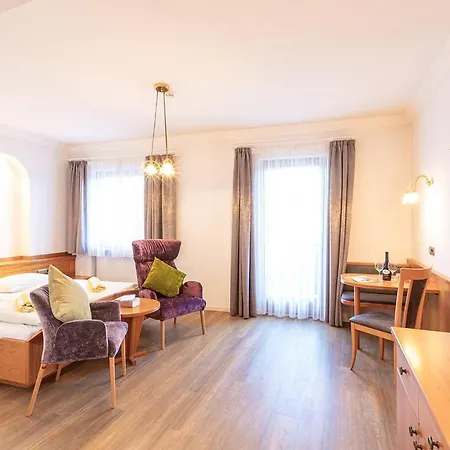 Hotel Winzerhof-2