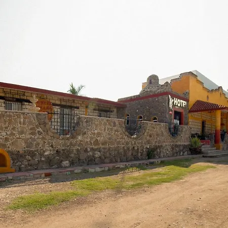 Hotel Villas De San Miguel Media Luna-2