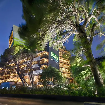 Carine Hotel Park-2