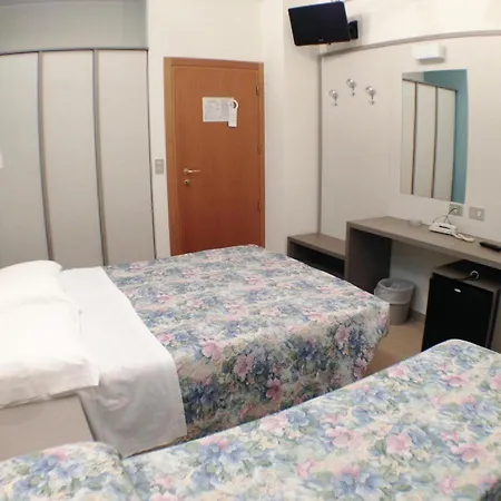 Hotel Azzurra di Gobbi Gestioni srl-3