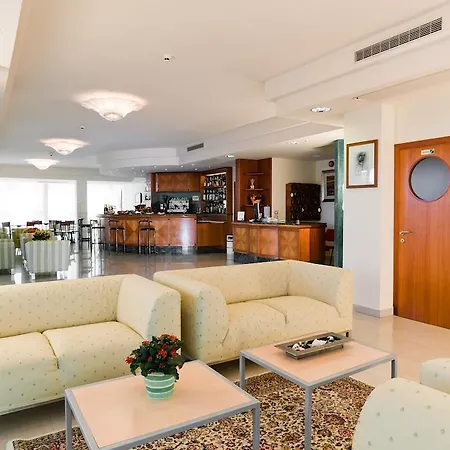 Hotel Globus-3