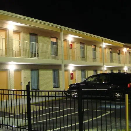 Magnolia Inn Laurens-3