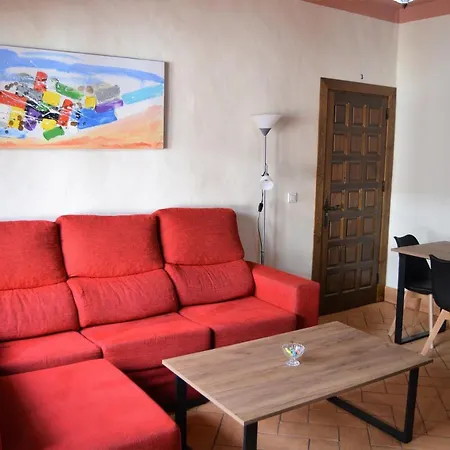 Apartamentos Turísticos - Hostal Los Alisos-3