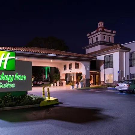 Red Roof Plus+ & Suites Tampa-3