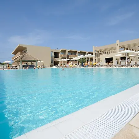 Oasis Salinas Sea-2