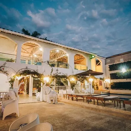 Ángel de Santa Fe by Bernalo Hotels-3