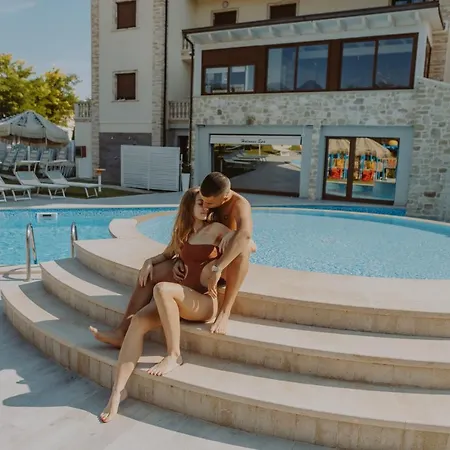 Halanus Hotel And Resort-2