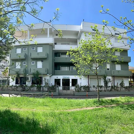 Hotel Nel Pineto-2