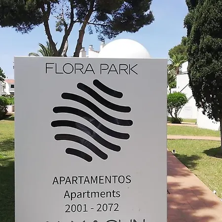 Aparthotel Flora Park & Aquarock-3