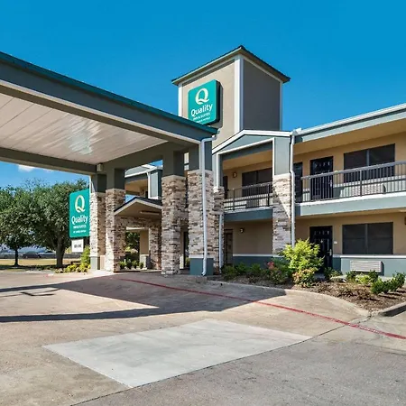 Quality Inn & Suites Garland - East Dallas-3