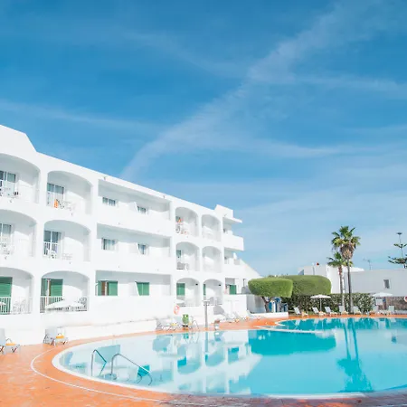 Gavimar Ariel Chico Hotel And Apartments-3