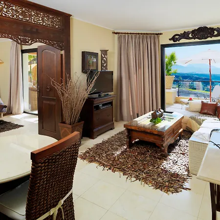 Royal Garden Villas, Luxury Hotel-2