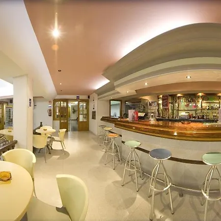 Hostal Adelino-3