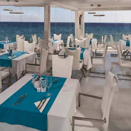 Lani'S Suites De Luxe - Adults Only-3