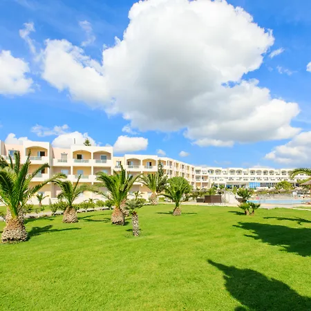 Sovereign Beach Hotel-2