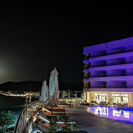 Konstantinos Palace-2