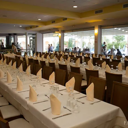 Majestic Hotel & Spa-3