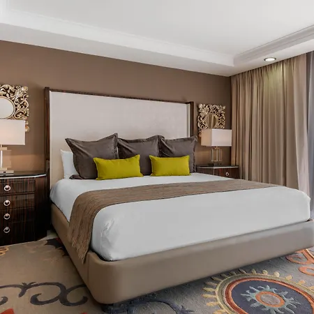 Wyndham Grand Cancun All Inclusive Resort & Villas-3
