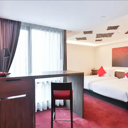 Rakyim Siam - Sukhumvit 15-2
