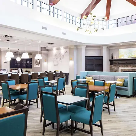 Hampton Inn & Suites Memphis-Beale Street-3