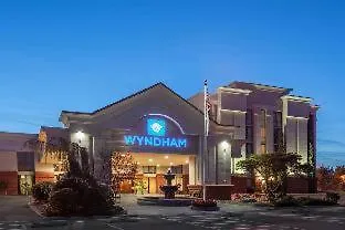 Wyndham Visalia-2